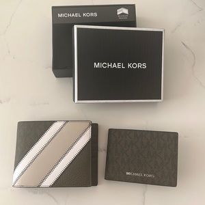 Michael Kors Mens - Billfold with Passcase Gift Box Set - olive